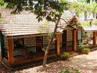 Cancio'S House Hotel Aldona ภายนอก รูปภาพ